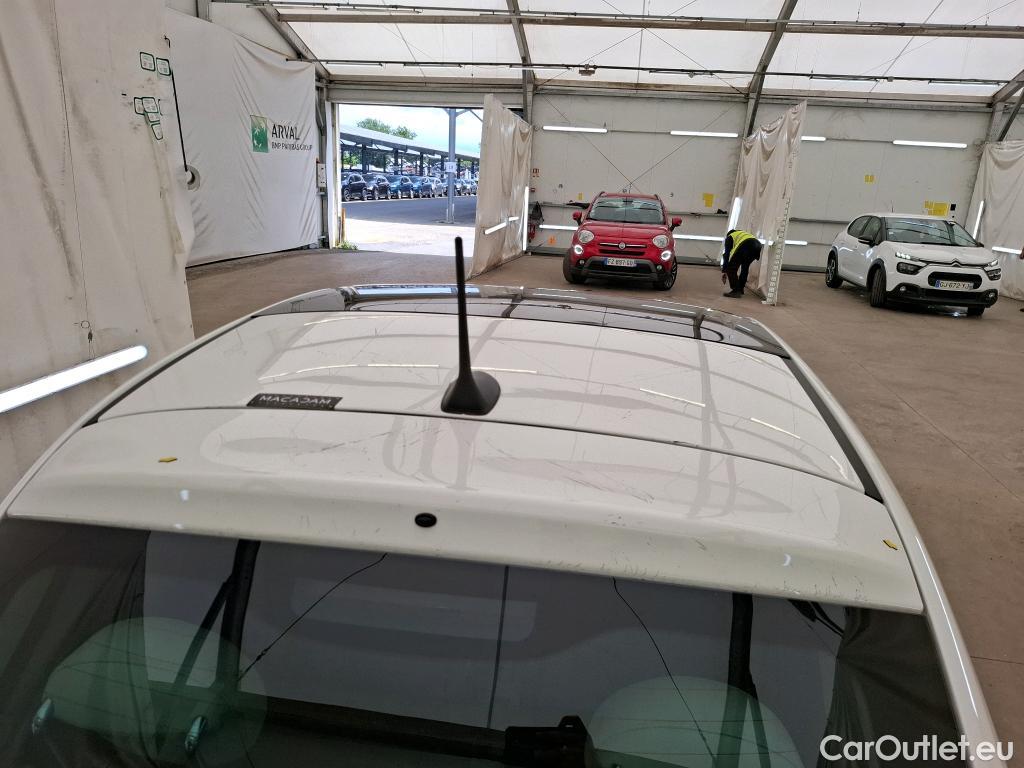  Fiat  500 FIAT  / 2015 / 3P / Berline 1.0 70ch BSG Dolcevita Plus #32