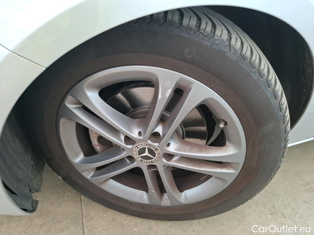  Mercedes  A-Klasse MERCEDES-BENZ Classe A Compact 5p Berline A 200 Business Line 7G-DCT #45