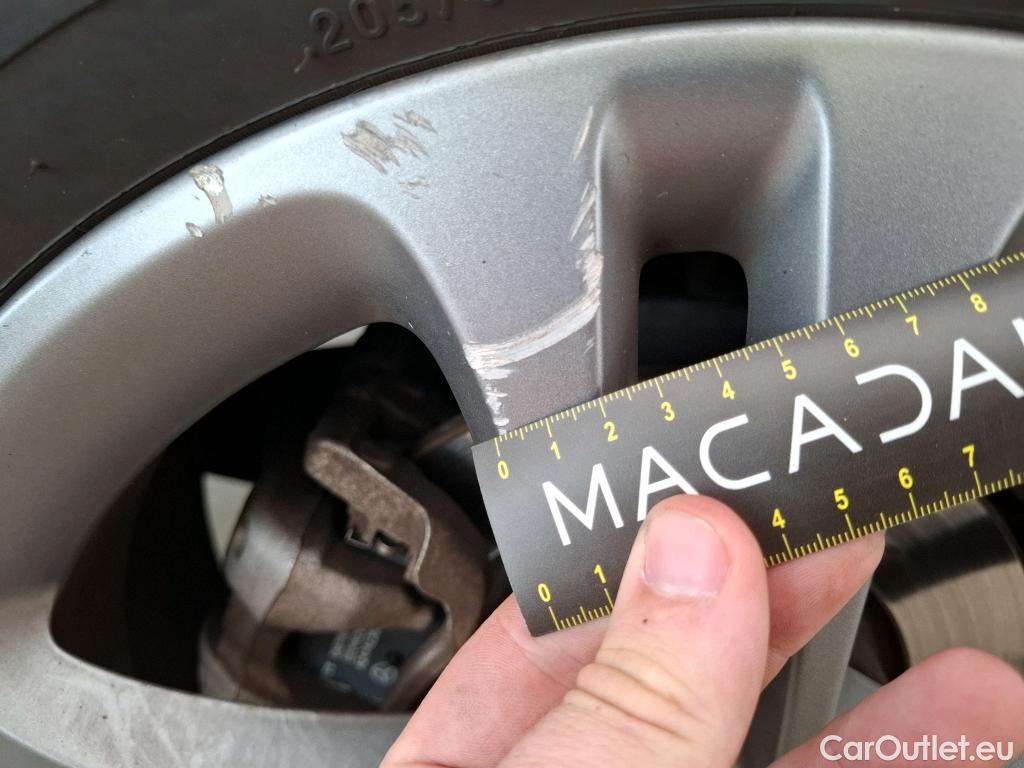  Mercedes  A-Klasse MERCEDES-BENZ Classe A Compact 5p Berline A 200 Business Line 7G-DCT #42