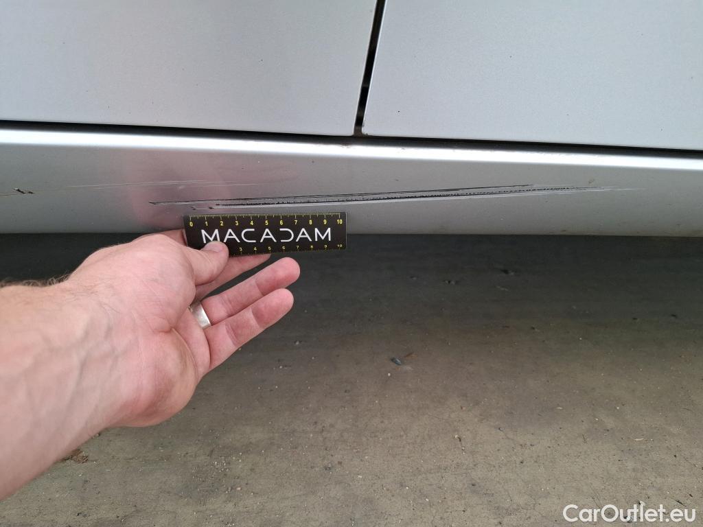 Mercedes  A-Klasse MERCEDES-BENZ Classe A Compact 5p Berline A 200 Business Line 7G-DCT #6
