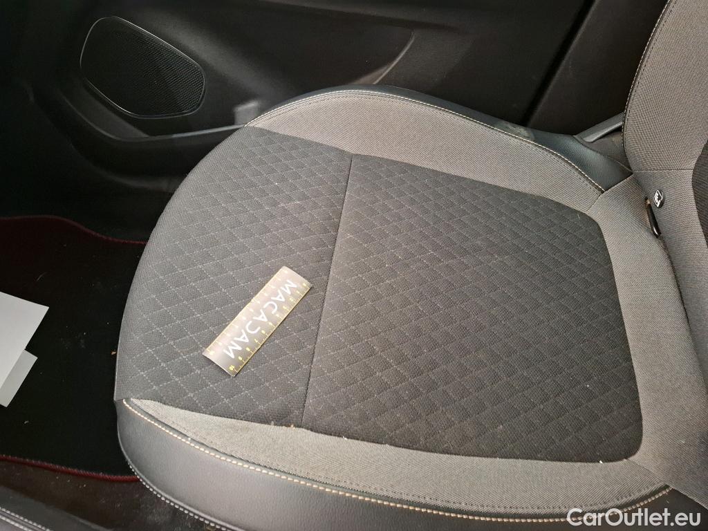  Opel   Grandland X Grandland X Business INNOVATION 1.2 Turbo 130CV BVA8 E6d #73