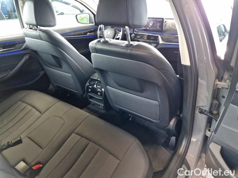  Bmw  Serie 5  Lim. (G30)  (2016->) 520d xDrive AT 4d #18