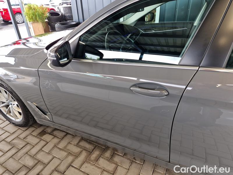  Bmw  Serie 5  Lim. (G30)  (2016->) 520d xDrive AT 4d #5