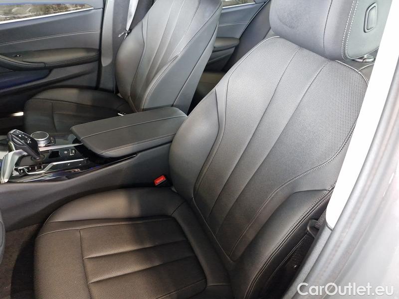  Bmw  Serie 5  Lim. (G30)  (2016->) 520d xDrive AT 4d #8