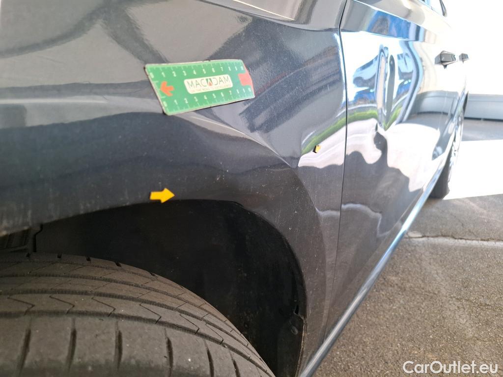  Seat  Ibiza SEAT  / 2017 / 5P / Berline 1.0 TSI 95 COPA(SP) #8