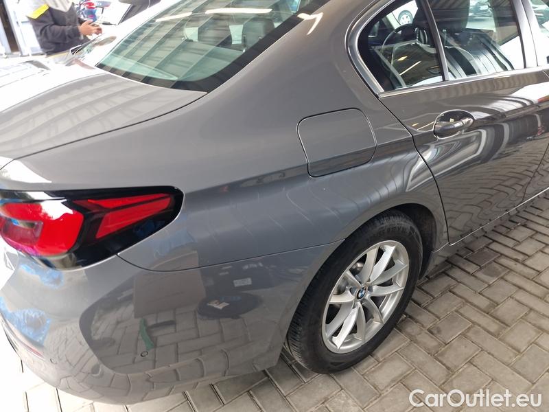  Bmw  Serie 5  Lim. (G30)  (2016->) 520d xDrive AT 4d #13