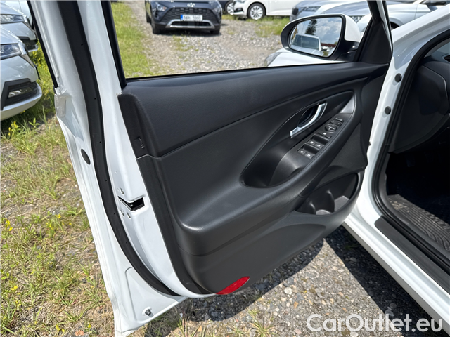  Hyundai  i30  kom.1.5T-GDI Smart 5d #18
