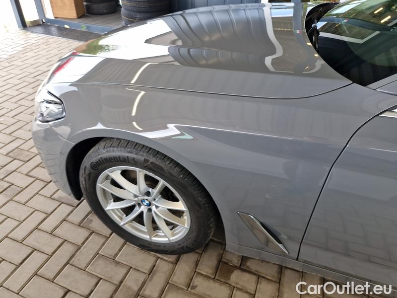  Bmw  Serie 5  Lim. (G30)  (2016->) 520d xDrive AT 4d #4