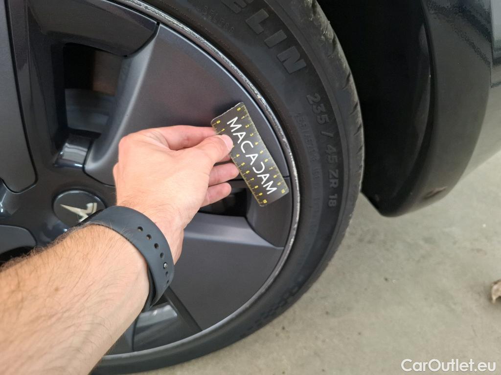  Tesla  Model 3 TESLA  / 2018 / 4P / Berline - #17