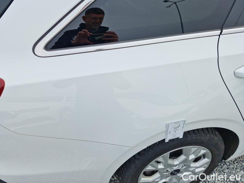  KIA  Cee'd Ceed Sportswagon (2018->) Ceed SW 1.5 T-GDI 118 Top AT #21