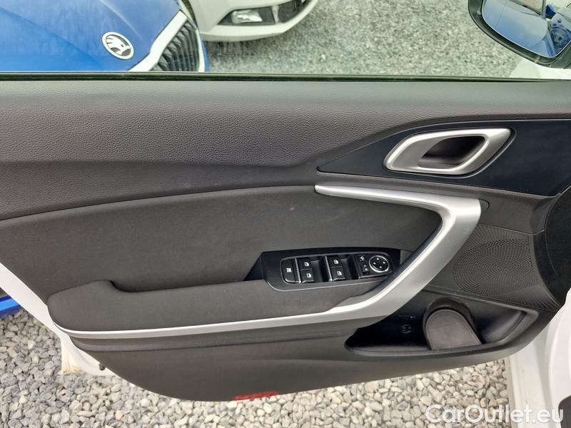  KIA  Cee'd Ceed Sportswagon (2018->) Ceed SW 1.5 T-GDI 118 Top AT #8