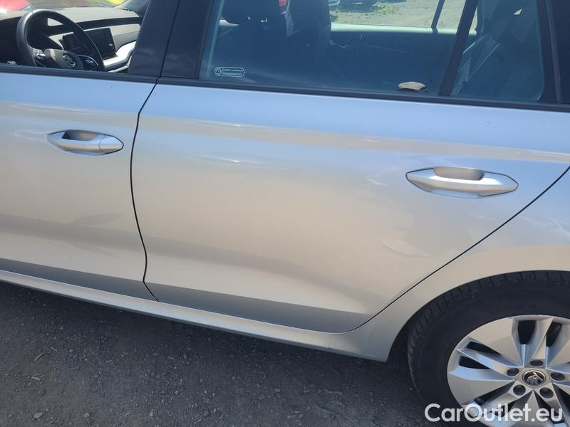  Skoda  Octavia  Combi (NX3)(2020) Oct.C.2.0TDI 110 4x4 Ambit AT #13