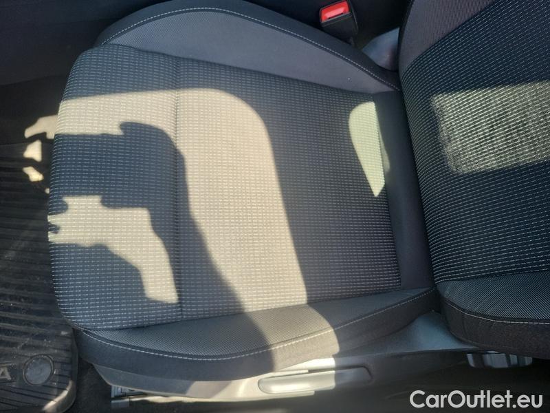  Skoda  Octavia  Combi (NX3)(2020) Oct.Combi 1.5TSI 110 Ambition #4