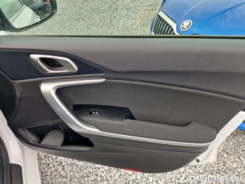  KIA  Cee'd Ceed Sportswagon (2018->) Ceed SW 1.5 T-GDI 118 Top AT #24