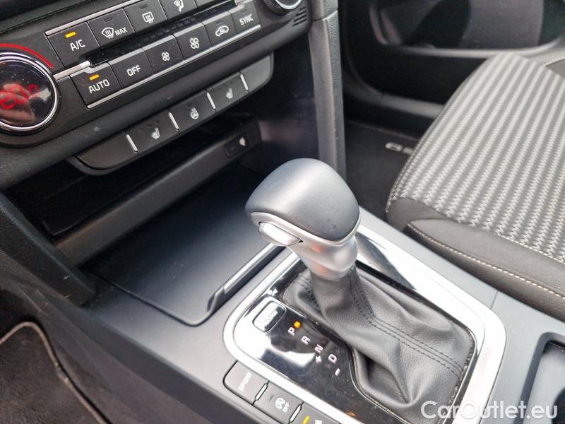  KIA  Cee'd Ceed Sportswagon (2018->) Ceed SW 1.5 T-GDI 118 Top AT #12