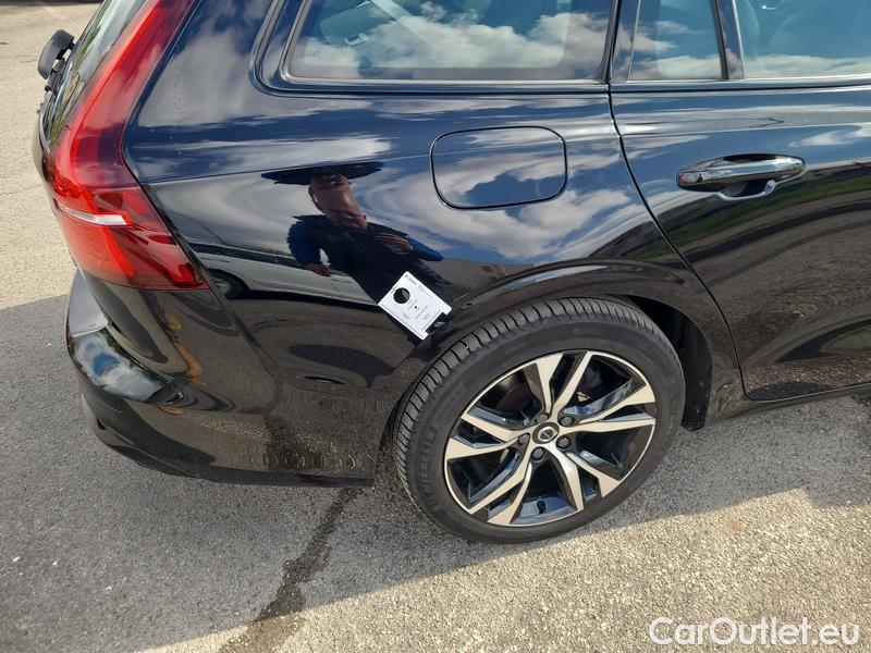  Volvo  V60 V 60 Kombi (2018->)  B4 benzin +Dark AT #7