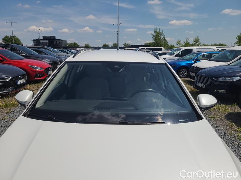  Volkswagen  Golf  7 (2012) Var.2.0TDI 110 Style AT #1