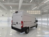  Peugeot  Boxer PEUGEOT  / 2023 / 4P / FURGONE 2.2 BLUEHDI 120 SeS 330 L2H2 #2