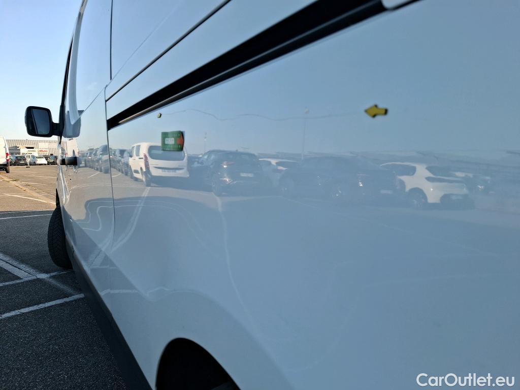  Renault  Trafic  Fourgon L2H1 3T Grand Confort 2.0 dCi 130CV BVM6 E6d #5