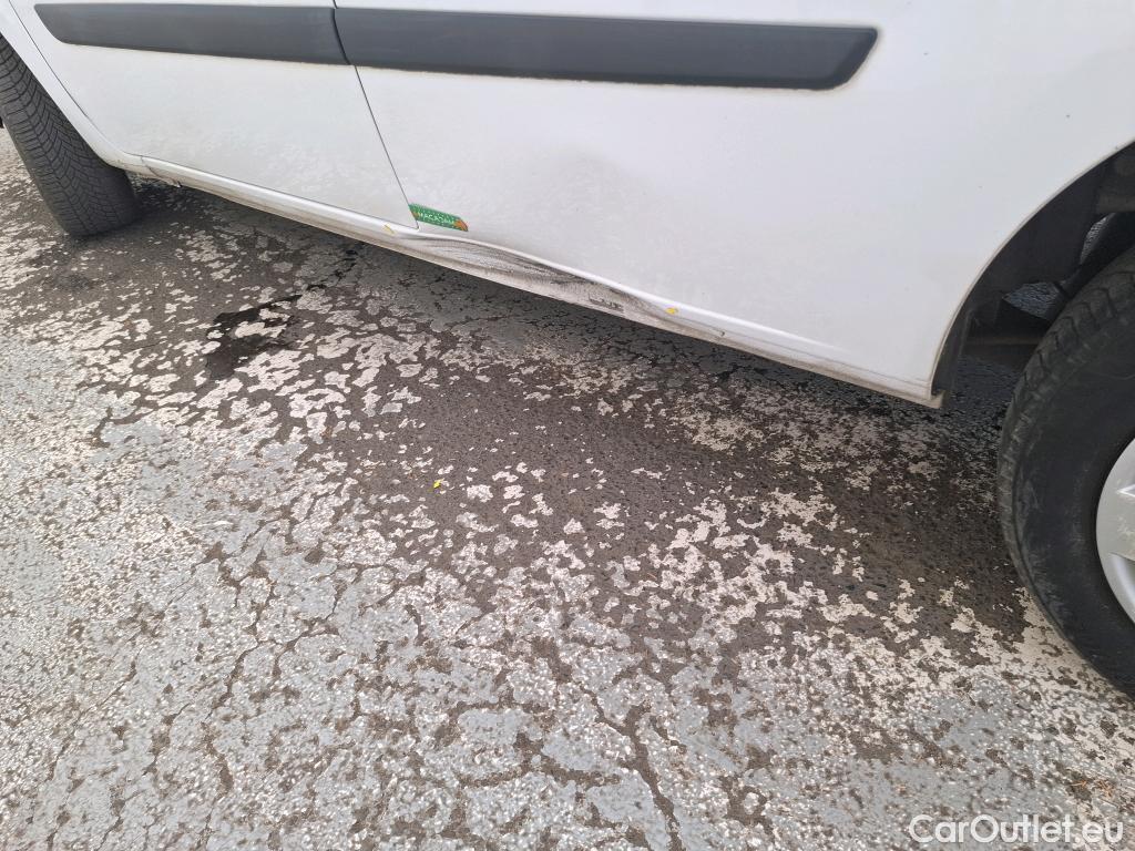  Renault  Kangoo  Express Extra (Série Spéciale) 1.5 dCi 75CV BVM5 E6 #26