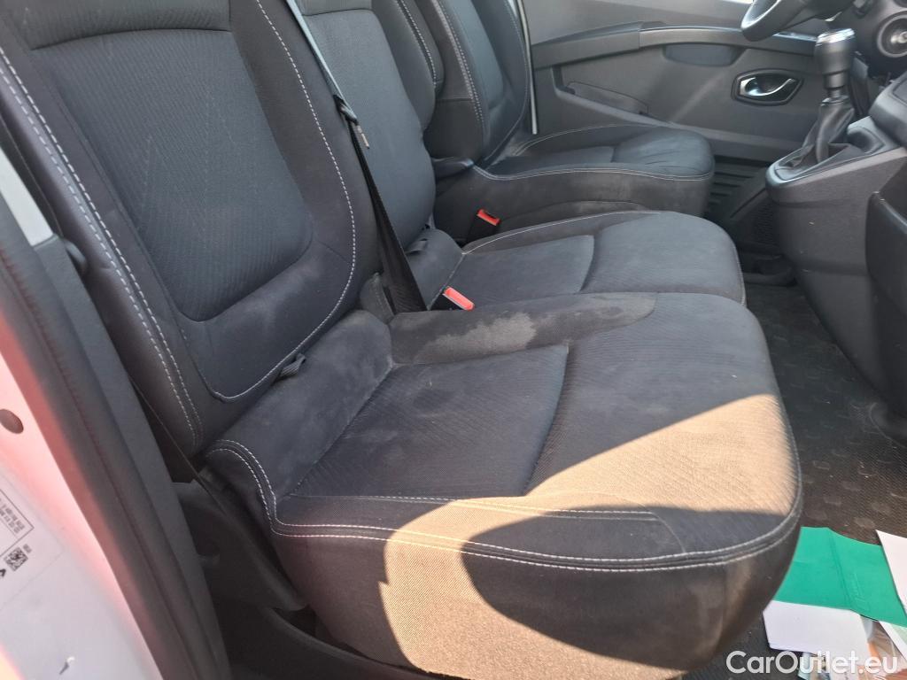  Renault  Trafic  Fourgon L2H1 3T Grand Confort 2.0 dCi 130CV BVM6 E6d #51