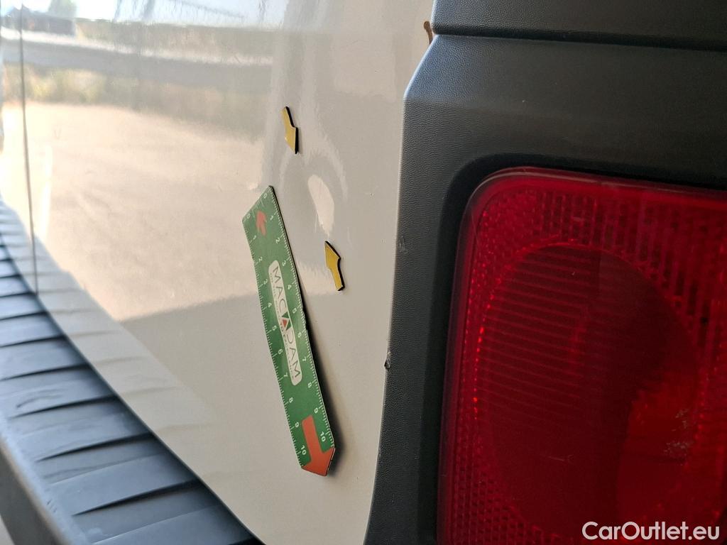  Renault  Kangoo  Express Maxi Extra (Série Spéciale) 1.5 dCi 90CV BVM5 E6 #57