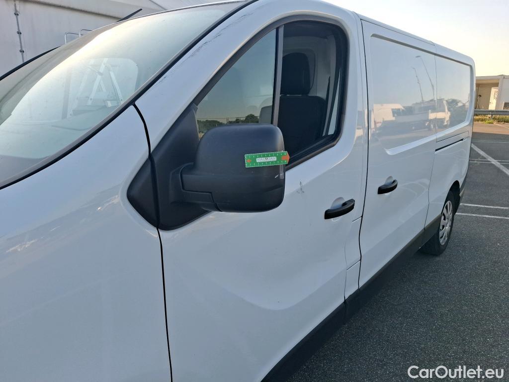 Renault  Trafic  Fourgon L2H1 3T Grand Confort 2.0 dCi 130CV BVM6 E6d #33