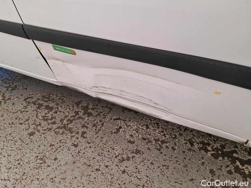  Renault  Kangoo  Express Extra (Série Spéciale) 1.5 dCi 75CV BVM5 E6 #12