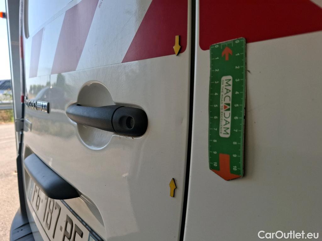  Renault  Kangoo  Express Maxi Extra (Série Spéciale) 1.5 dCi 90CV BVM5 E6 #4