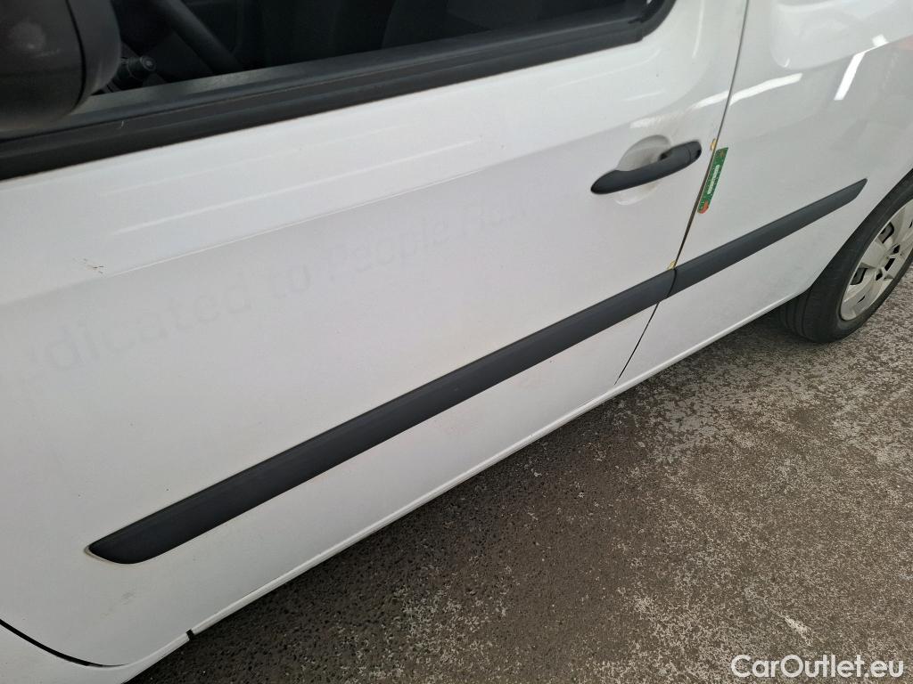  Renault  Kangoo  II Express Grand Confort (L1) 1.5 dCi 80CV BVM6 E6dT #12