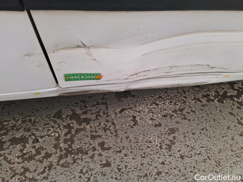 Renault  Kangoo  Express Extra (Série Spéciale) 1.5 dCi 75CV BVM5 E6 #9