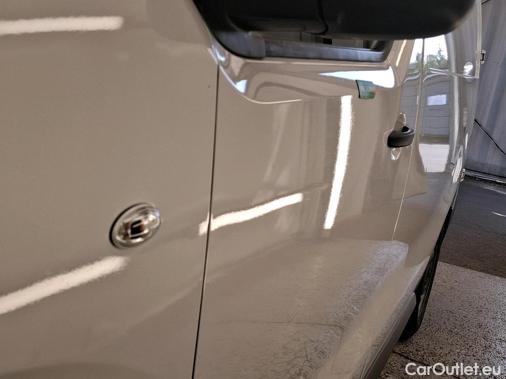  Opel  Vivaro OPEL  / 2019 / 4P / Fourgon tôlé 2.0 Diesel 145 Ptac aug L3 P.Busin auto #12