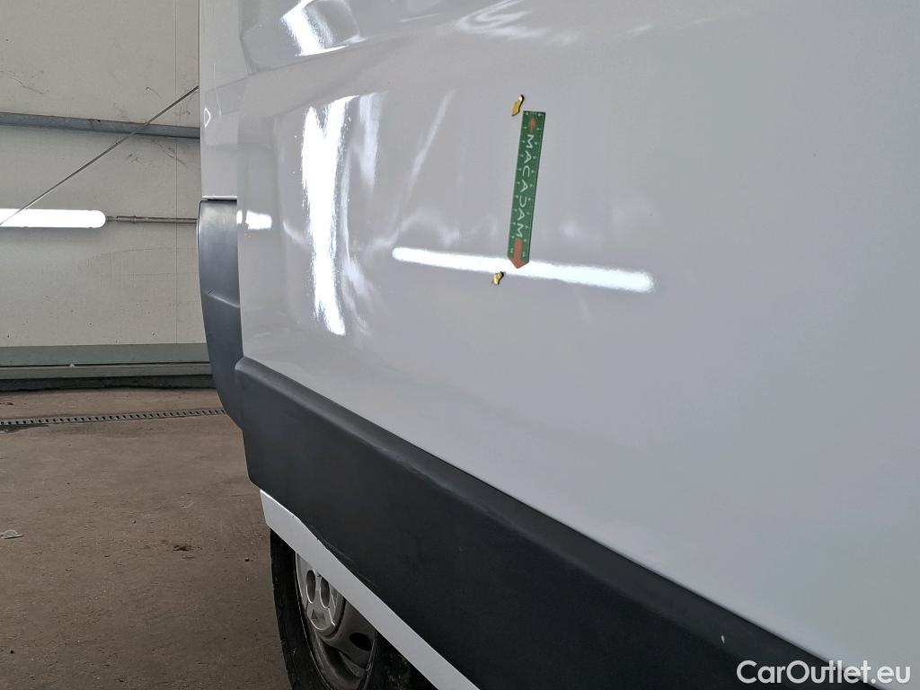  Peugeot  Boxer PEUGEOT  VU 4p Fourgon 2.0 BLUEHDI 160 S&S PREMIUM PA 335 L3H3 #15
