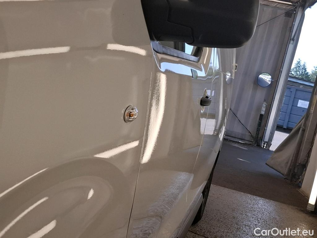  Opel  Vivaro OPEL  / 2019 / 4P / Fourgon tôlé 2.0 Diesel 145 Ptac aug L3 P.Busin auto #14