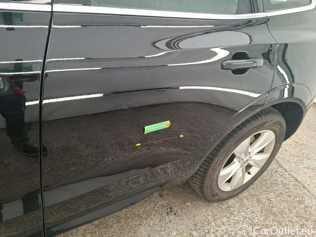  Volvo  XC60 VOLVO  / 2021 / 5P / SUV B4 197 Geartronic 8 Momentum Business #3