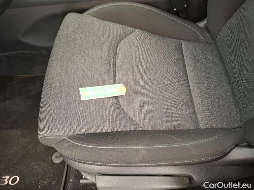  Hyundai  i30 HYUNDAI  Sport Wagon / 2020 / 5P / Break 1.0 T-GDI 120 DCT-7 MHEV CREATIVE SW #24