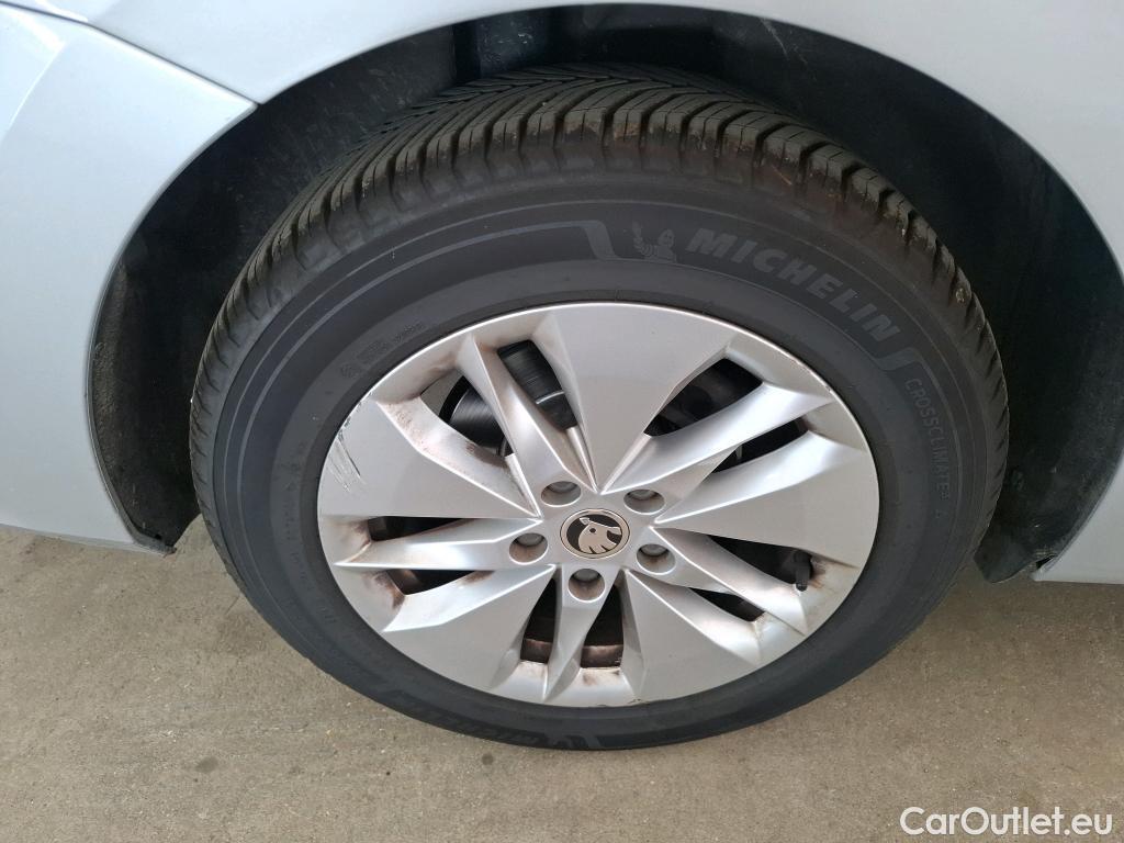  Skoda  Octavia  Berline Business 2.0 TDI 115CV BVM6 E6d #23