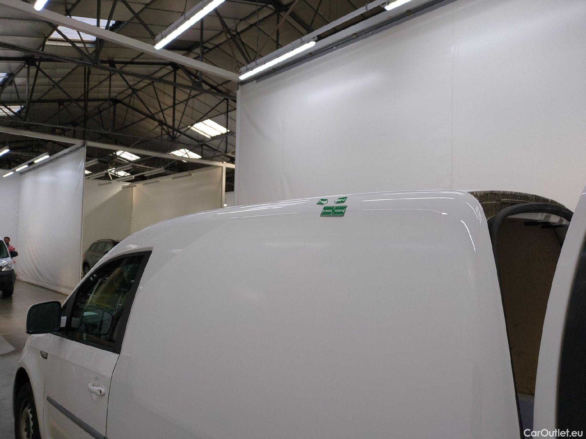  Volkswagen  Caddy VOLKSWAGEN  Van VU 4p Fourgonnette 2.0 TDI 122 4MOTION Business Line Plus #42