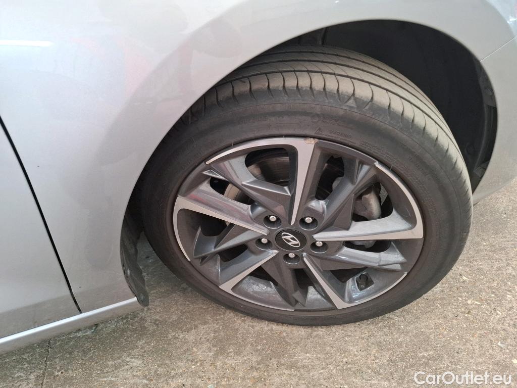  Hyundai  i30 HYUNDAI  Sport Wagon / 2020 / 5P / Break 1.0 T-GDI 120 DCT-7 MHEV CREATIVE SW #1