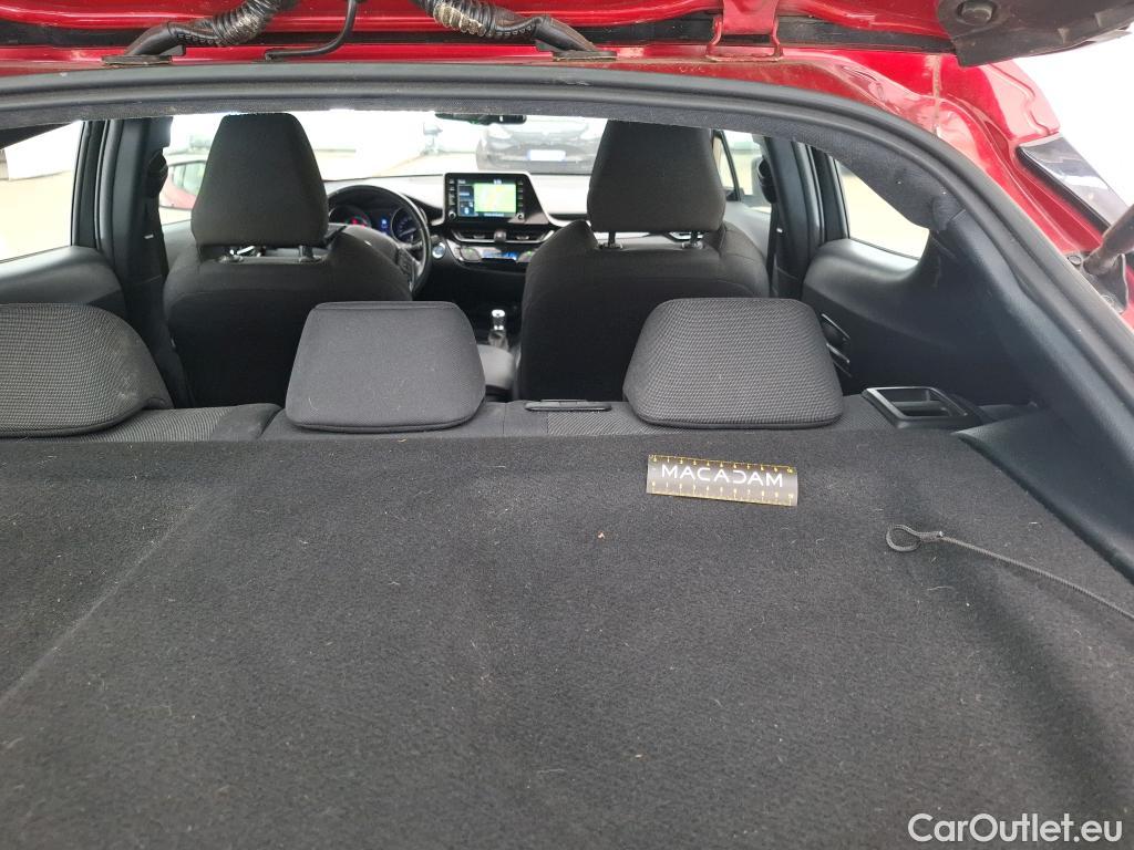  Toyota  C-HR TOYOTA  / 2016 / 5P / SUV 1.8 Hybride 122 Dynamic Business Stage A #1