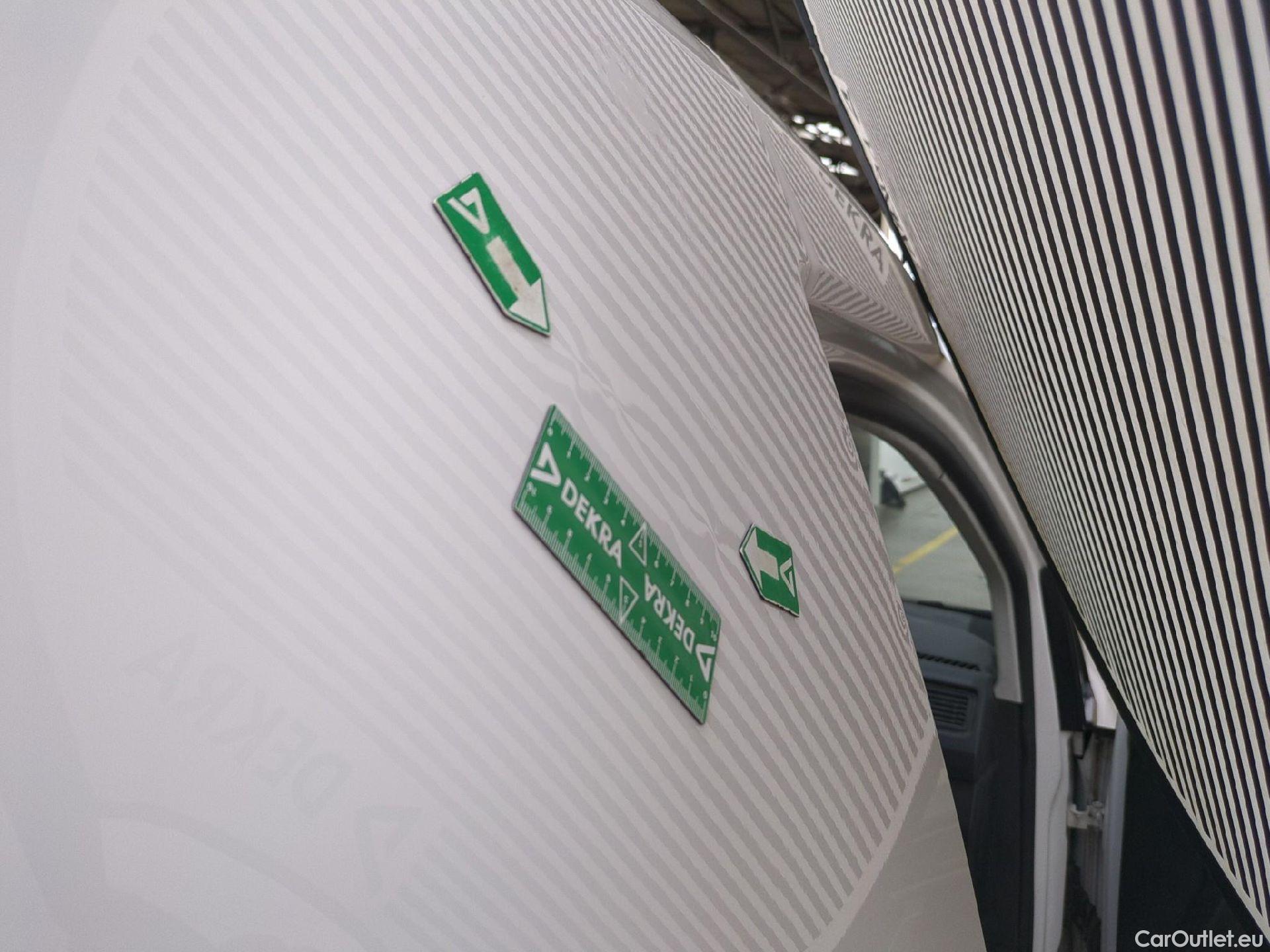 Volkswagen  Caddy VOLKSWAGEN  Van VU 4p Fourgonnette 2.0 TDI 122 4MOTION Business Line Plus #61