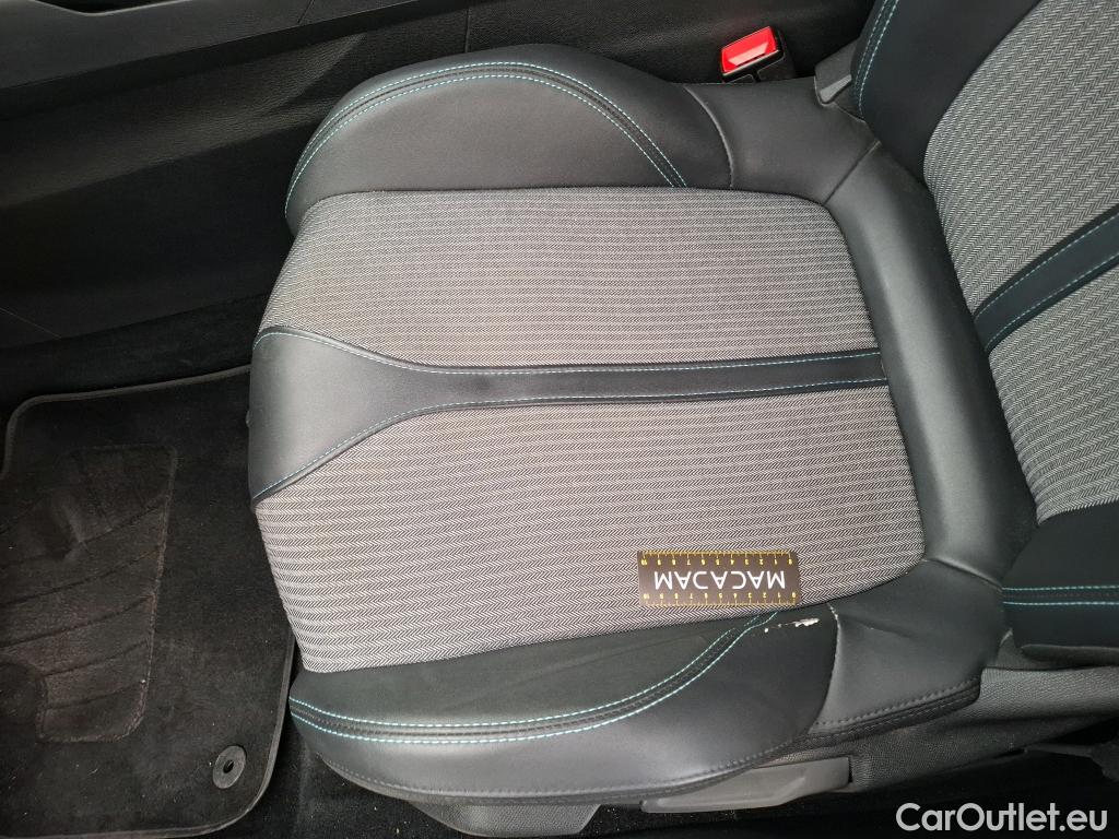  Peugeot  3008  II Allure Pack 1.5 HDi 130CV BVA8 E6d #4