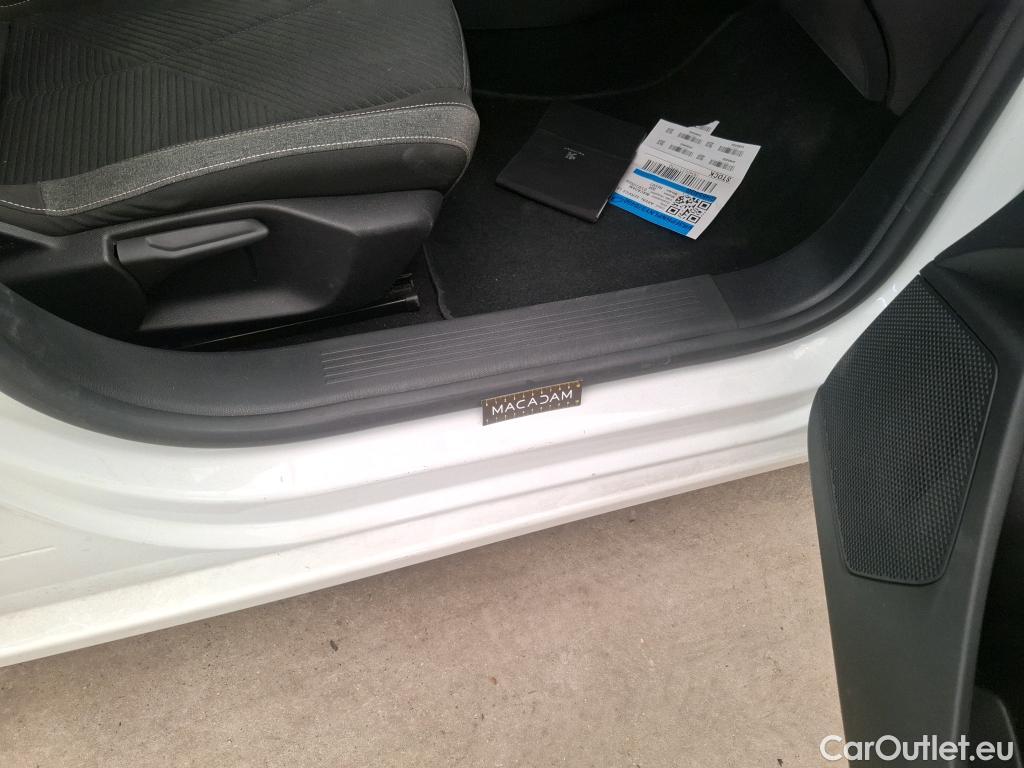  Peugeot  308  Active Pack 1.2 PureTech 110CV BVM6 E6d #46