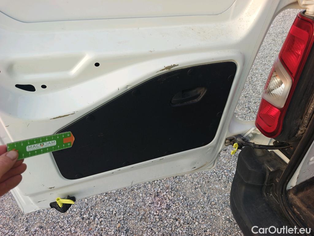  Citroen  Berlingo CITROEN  / 2018 / 3P / furgón derivado de turismo Talla M BlueHDi 75 CONTROL #33
