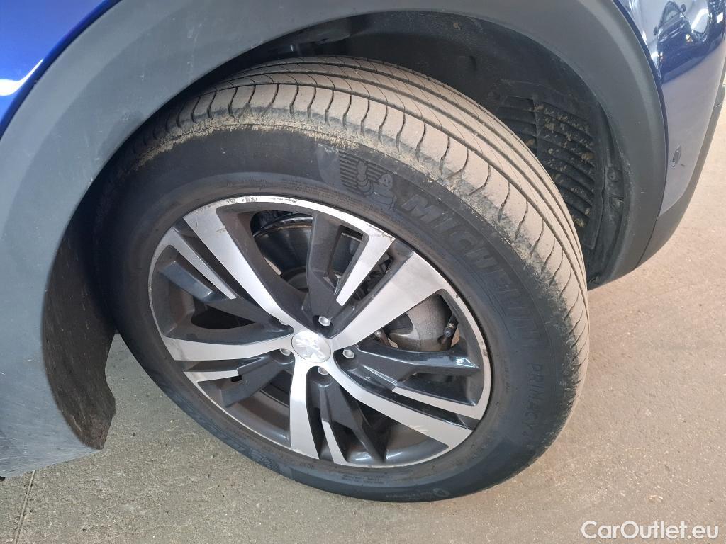  Peugeot  3008 PEUGEOT  / 2016 / 5P / SUV Hybrid 225 e-EAT8 GT Line #38