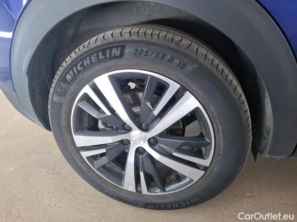  Peugeot  3008 PEUGEOT  / 2016 / 5P / SUV Hybrid 225 e-EAT8 GT Line #26