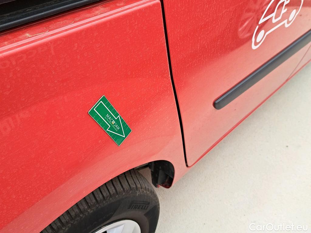  Renault  Kangoo RENAULT  Z.E./2013/3P/furgón derivado de turismo Z.E.  #10