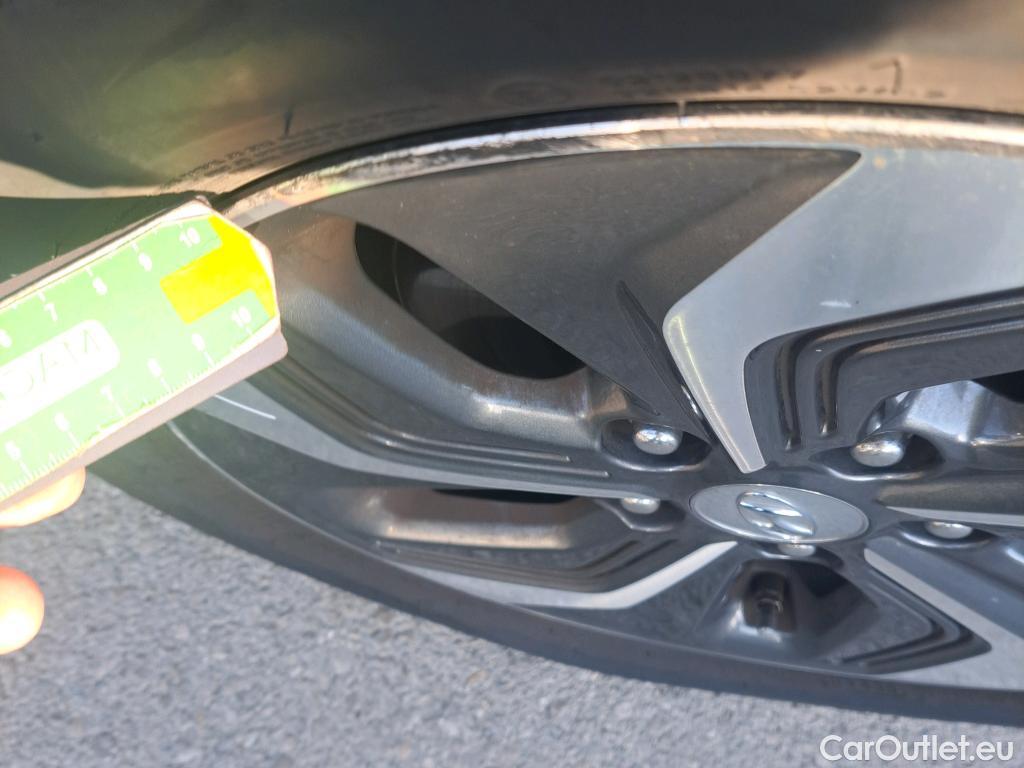  Hyundai  Konna HYUNDAI Kona / 2020 / 5P / todoterreno 1.6 GDI HEV Maxx DCT #5