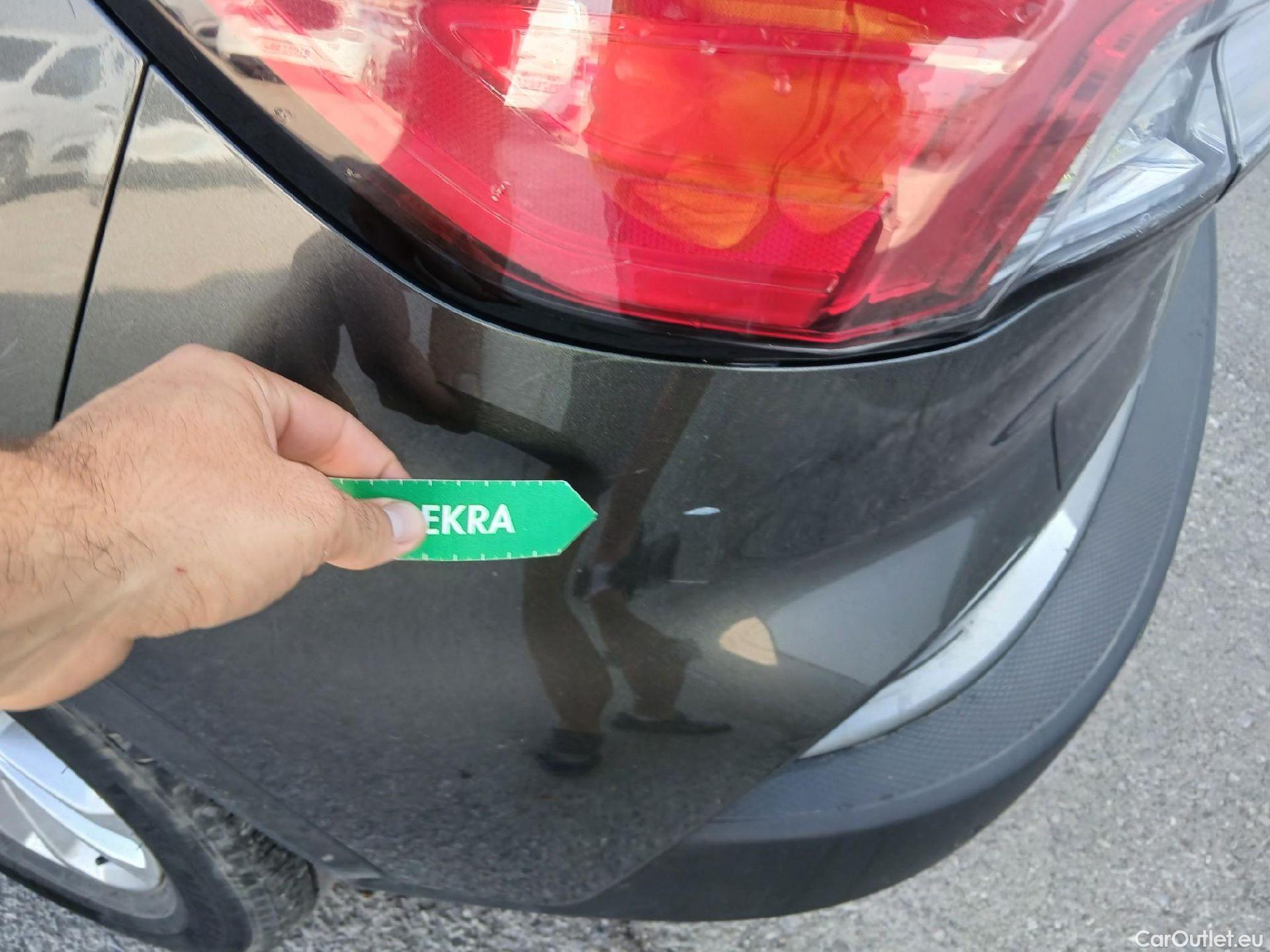  Ford  Kuga FORD  / 2019 / 5P / todoterreno Titanium 2.5 Duratec FHEV 140kW Auto #15