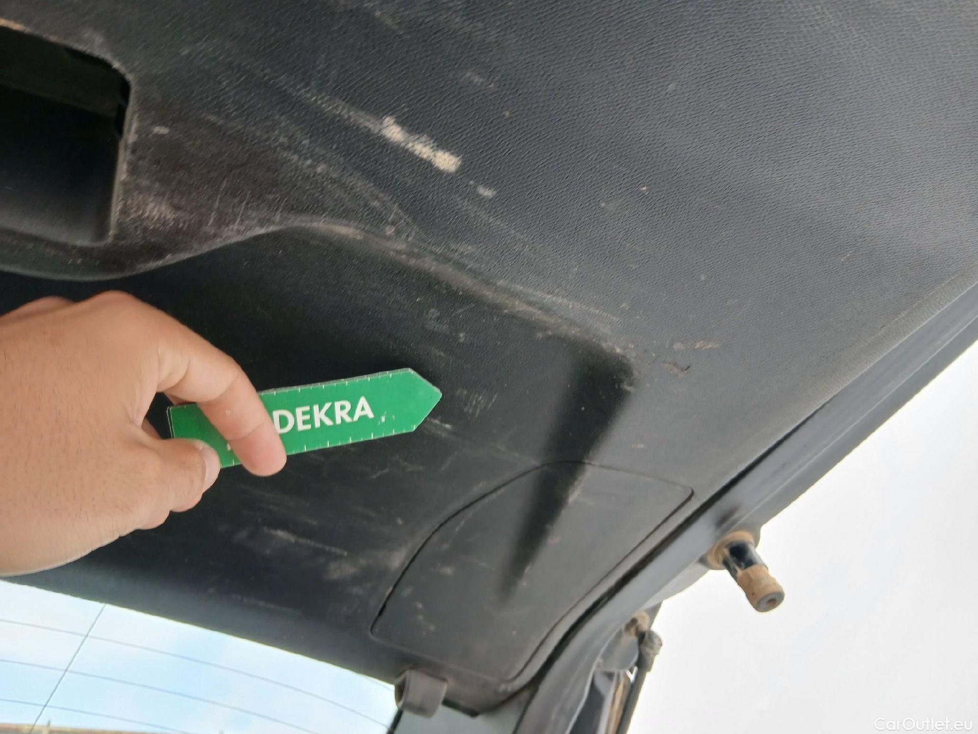  Peugeot  3008 PEUGEOT  / 5P / 1.5L BlueHDi 130 CV  Active  #45